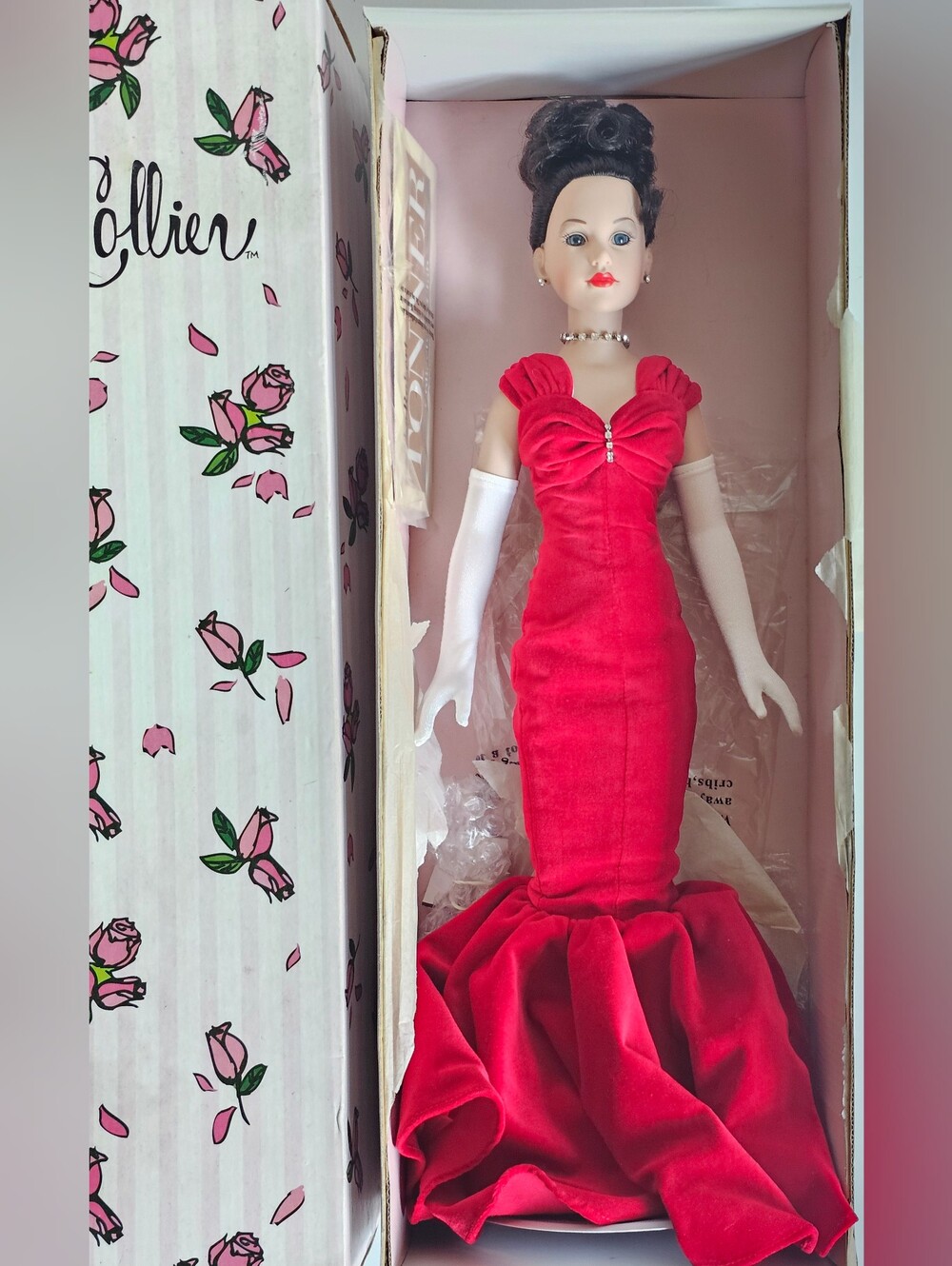 Tonner 18” Kitty Collier Scarlet Glamour Brunette Doll Red Velvet Dress Box